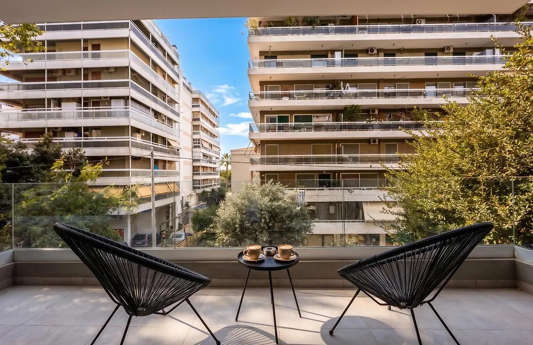 Athenean Modern Escape Near Marina Floisvos-1